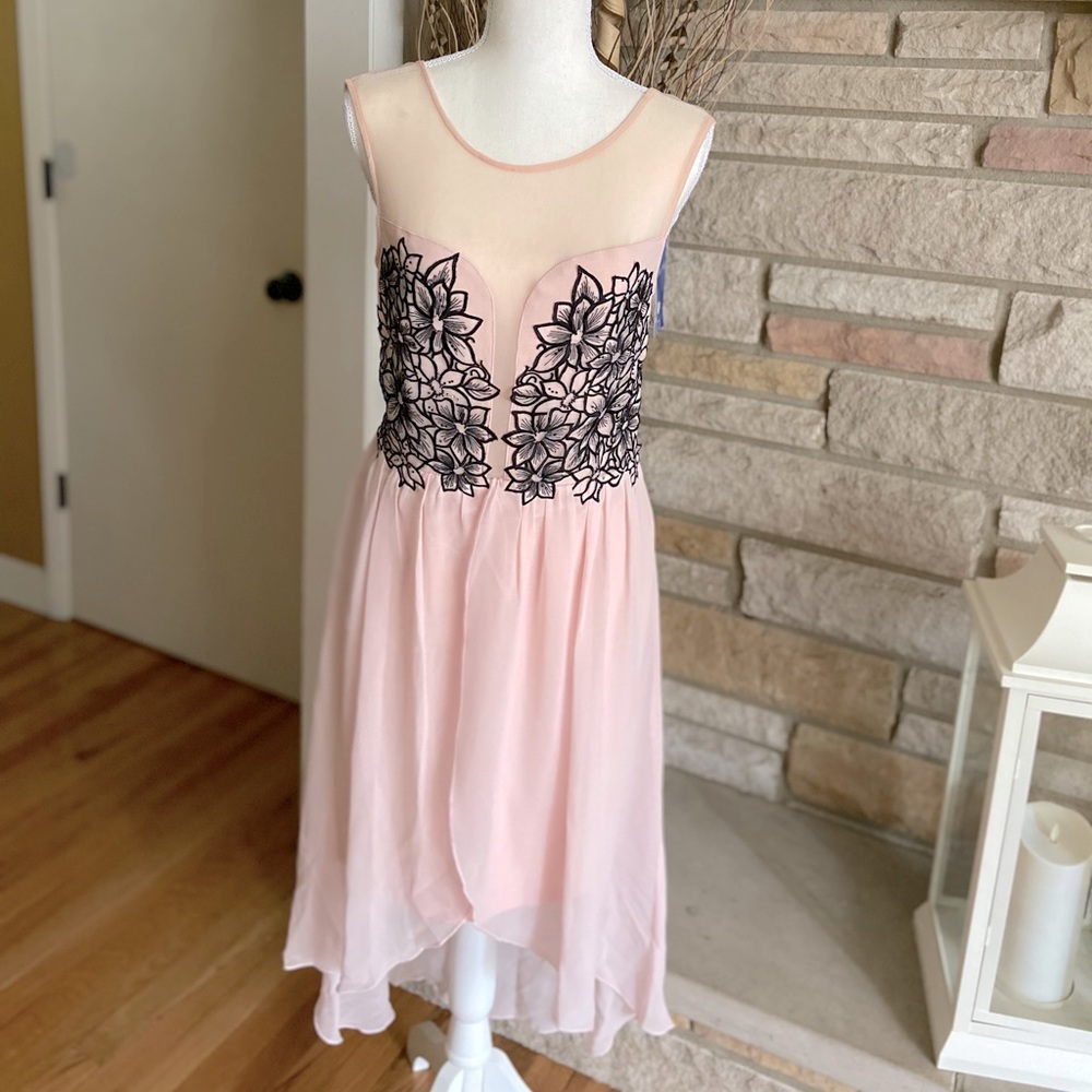 NWT Mei Mei size 8 cocktail/summer dress